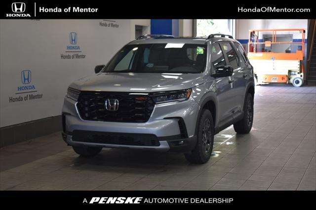 new 2025 Honda Pilot car, priced at $50,795