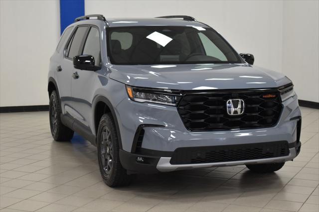 new 2025 Honda Pilot car, priced at $48,555