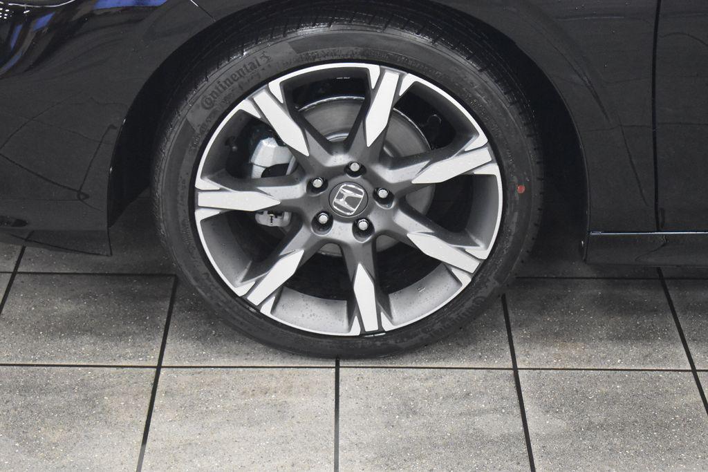 new 2026 Honda Civic Hybrid car, priced at $33,490