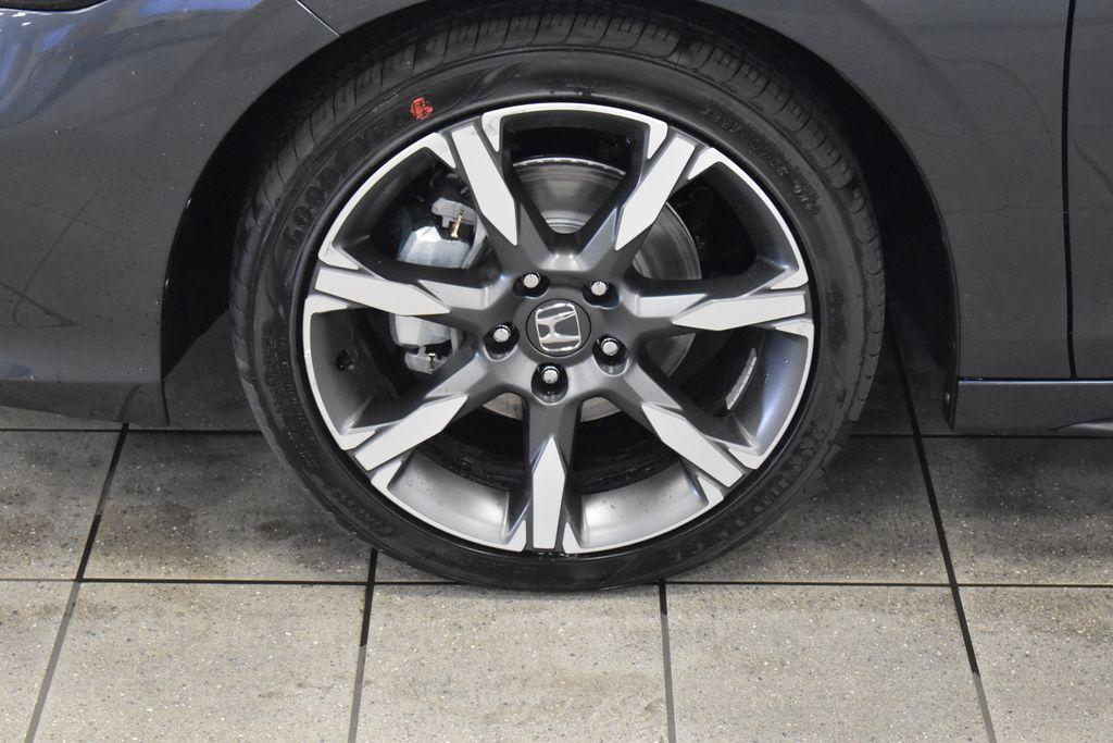 new 2026 Honda Civic Hybrid car, priced at $32,695