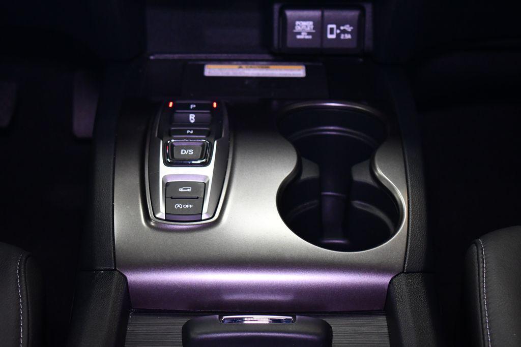 used 2022 Honda Pilot car, priced at $34,950