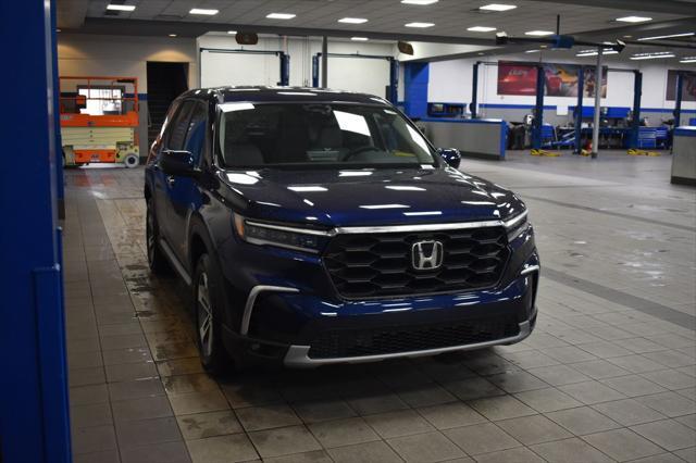 new 2025 Honda Pilot car, priced at $46,995