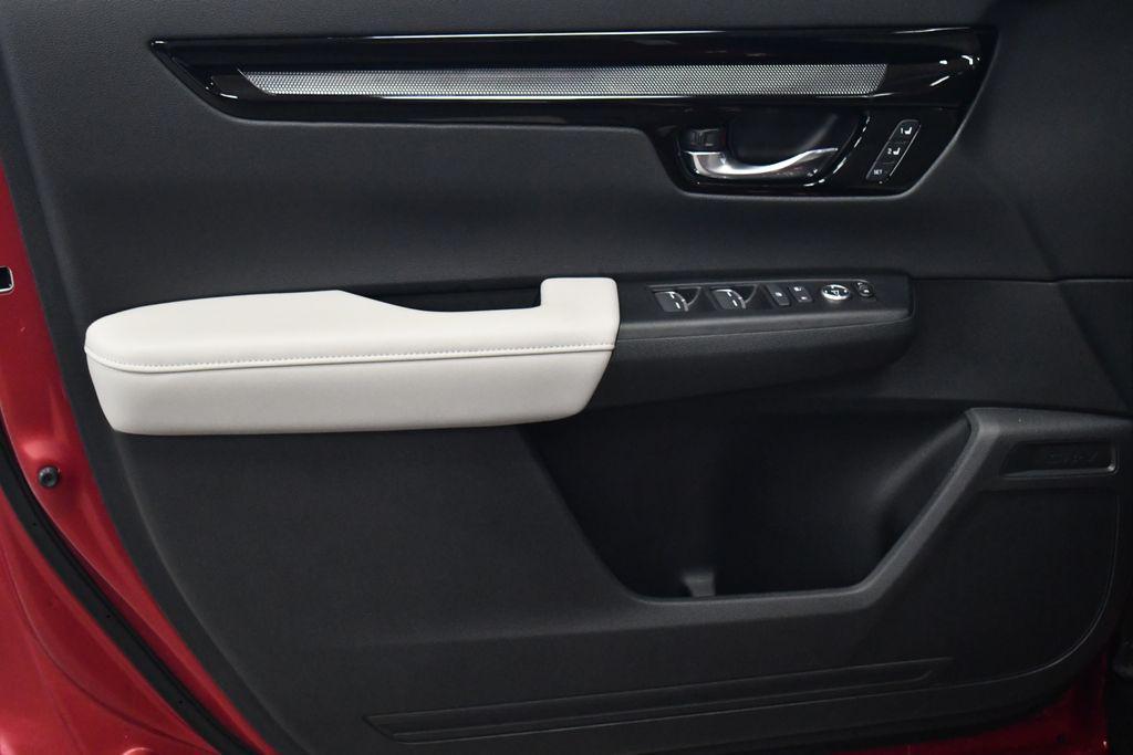 used 2025 Honda CR-V car, priced at $38,350