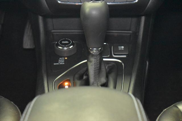 used 2020 Jeep Cherokee car, priced at $13,550