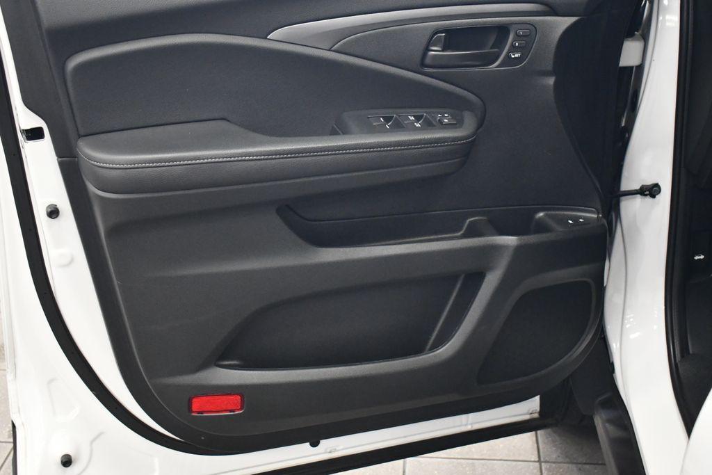 used 2023 Honda Passport car, priced at $31,850