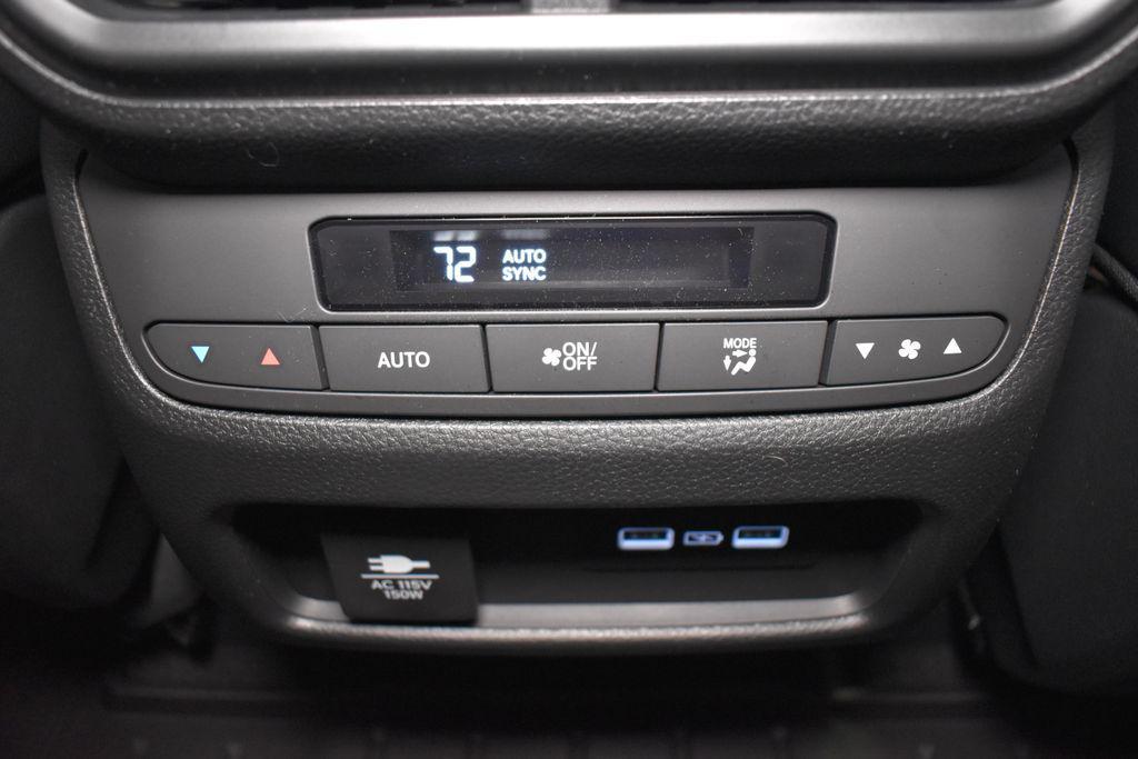 new 2025 Honda Pilot car, priced at $48,980