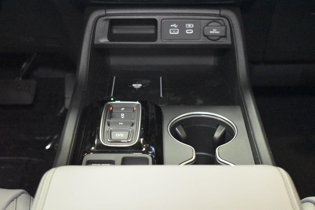 new 2025 Honda Pilot car, priced at $49,445