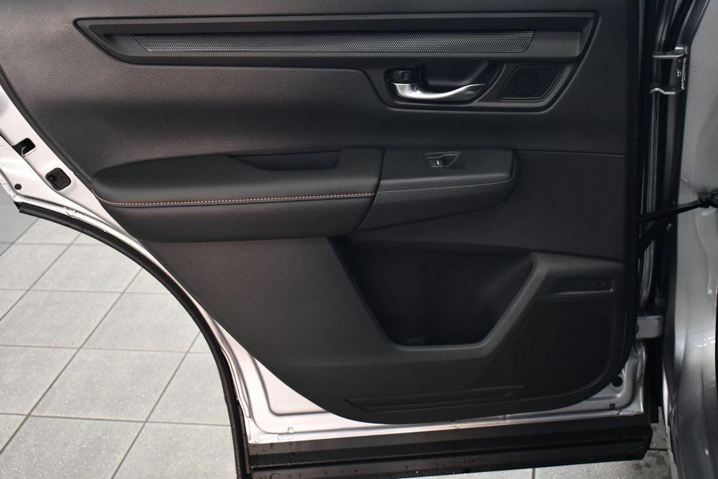 new 2026 Honda CR-V Hybrid car, priced at $39,670