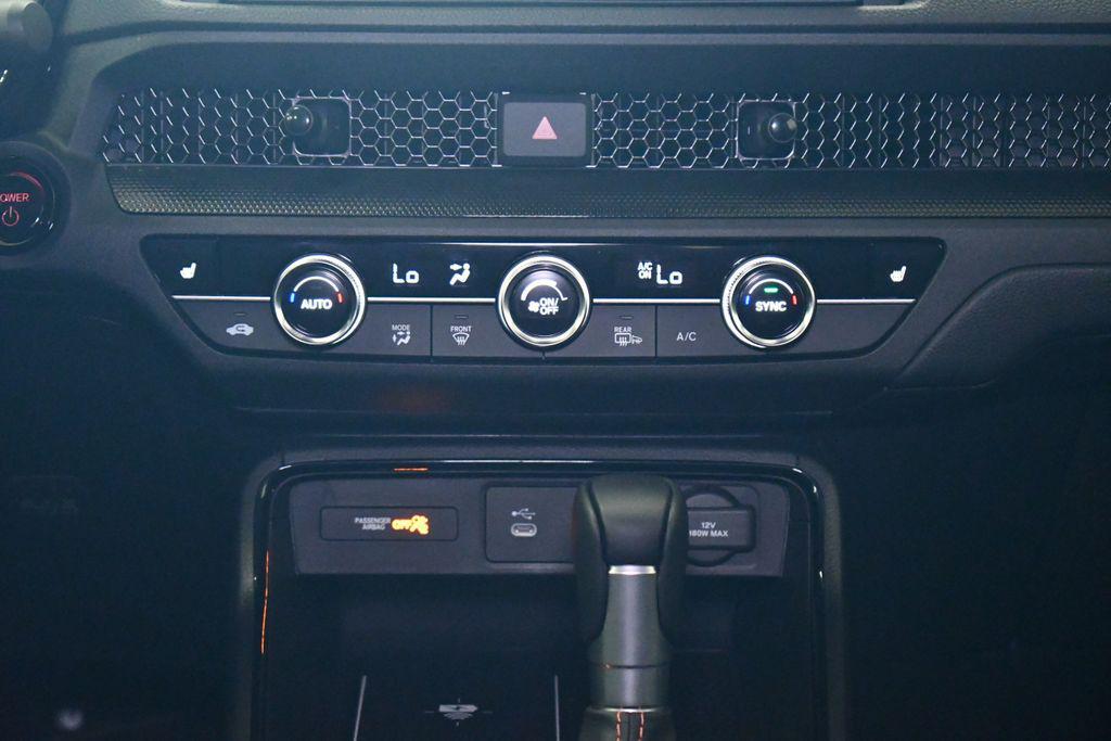 new 2026 Honda CR-V Hybrid car, priced at $39,670