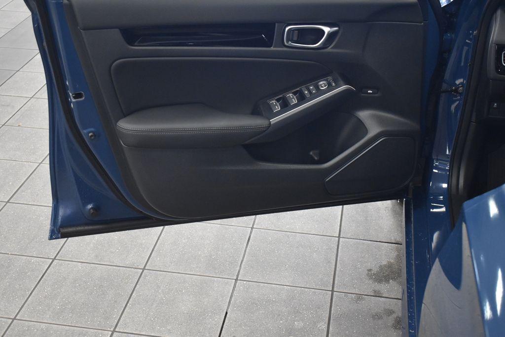 new 2026 Honda Civic Hybrid car, priced at $32,195