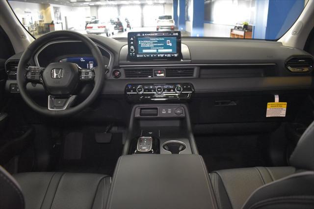 new 2025 Honda Pilot car, priced at $54,985
