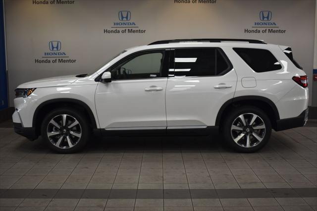 new 2025 Honda Pilot car, priced at $54,985