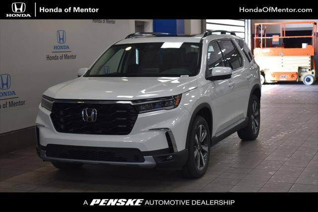 new 2025 Honda Pilot car, priced at $54,985