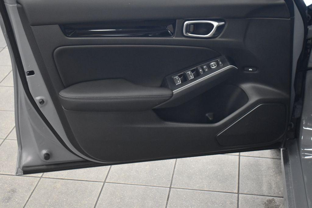 new 2026 Honda Civic Hybrid car, priced at $31,995