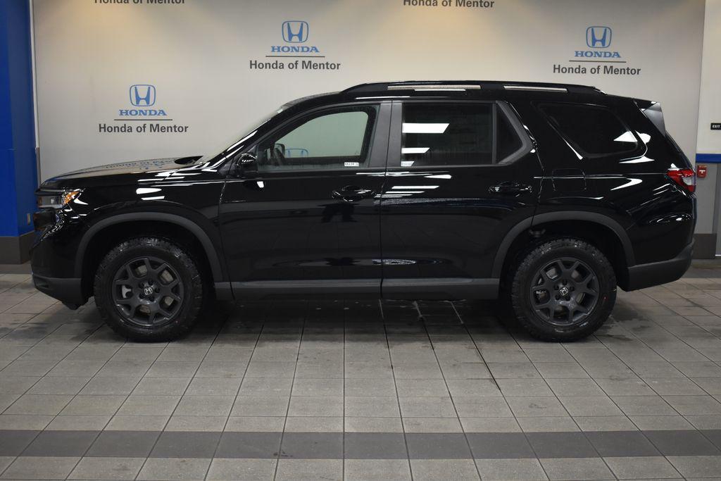 new 2025 Honda Pilot car, priced at $50,895