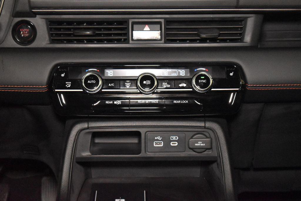 new 2025 Honda Pilot car, priced at $50,895