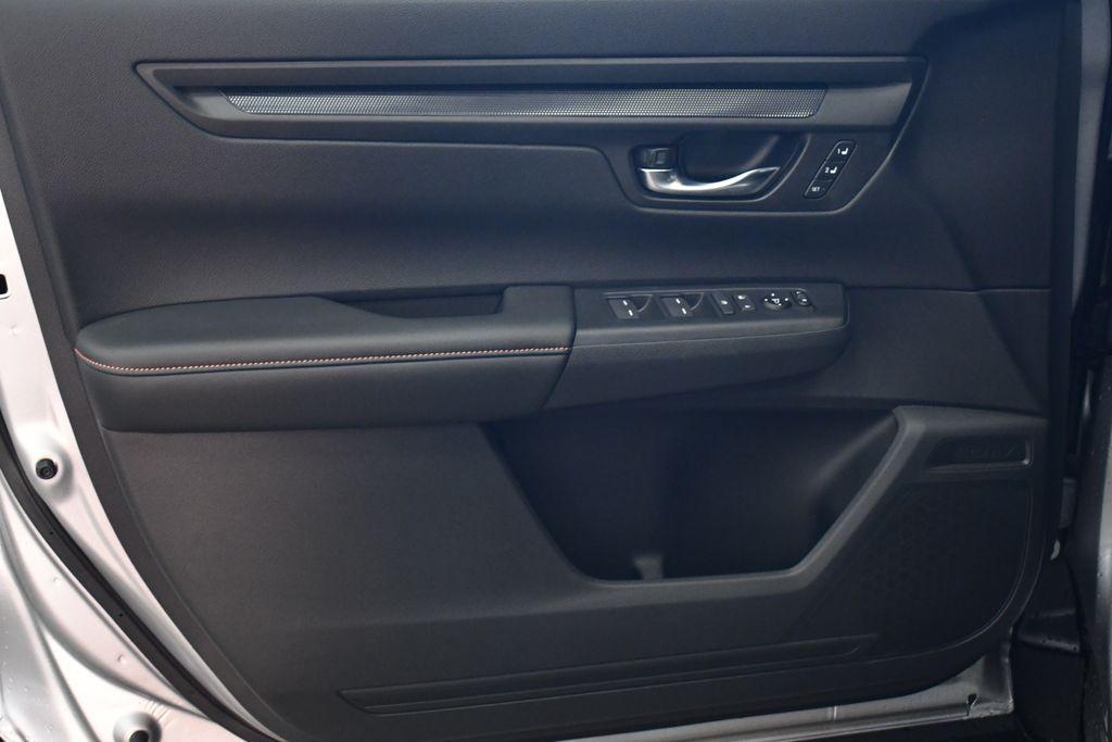 new 2026 Honda CR-V Hybrid car, priced at $39,725