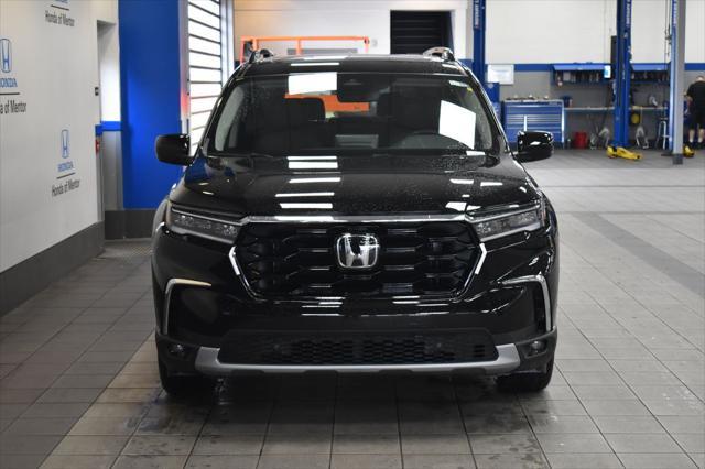 new 2025 Honda Pilot car, priced at $51,050