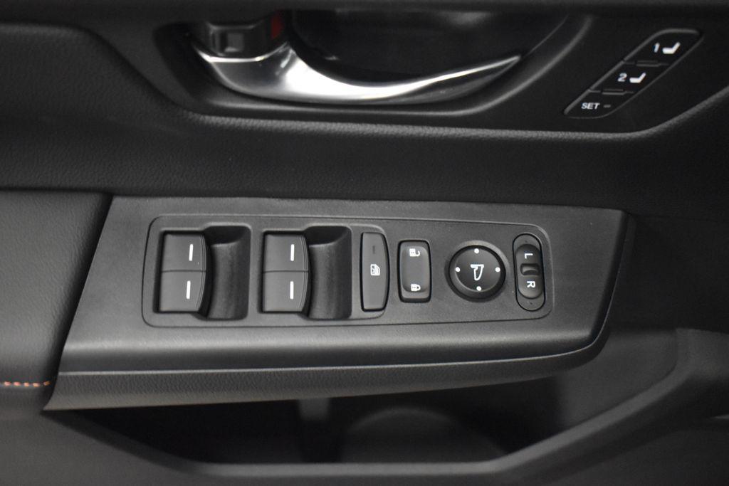 new 2026 Honda CR-V Hybrid car, priced at $41,675