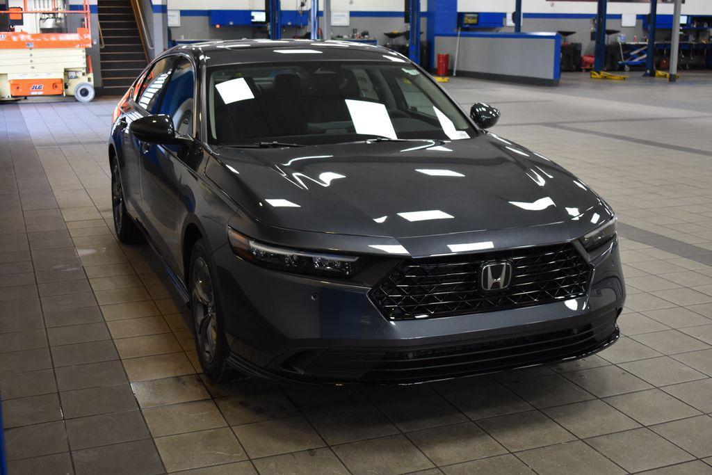 new 2025 Honda Accord Hybrid car, priced at $36,135