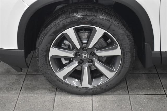 new 2025 Honda Pilot car, priced at $54,985