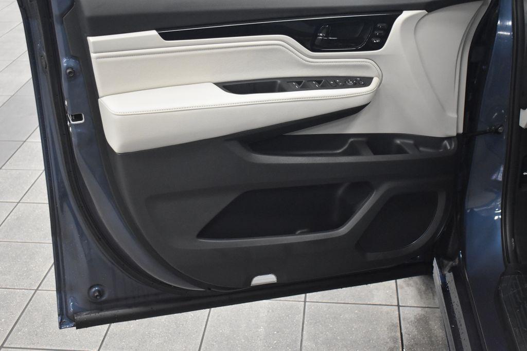 new 2026 Honda Odyssey car, priced at $53,190