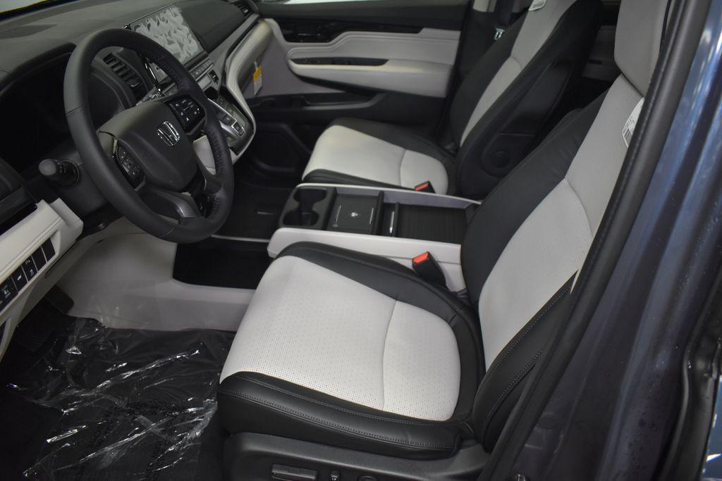 new 2026 Honda Odyssey car, priced at $53,190
