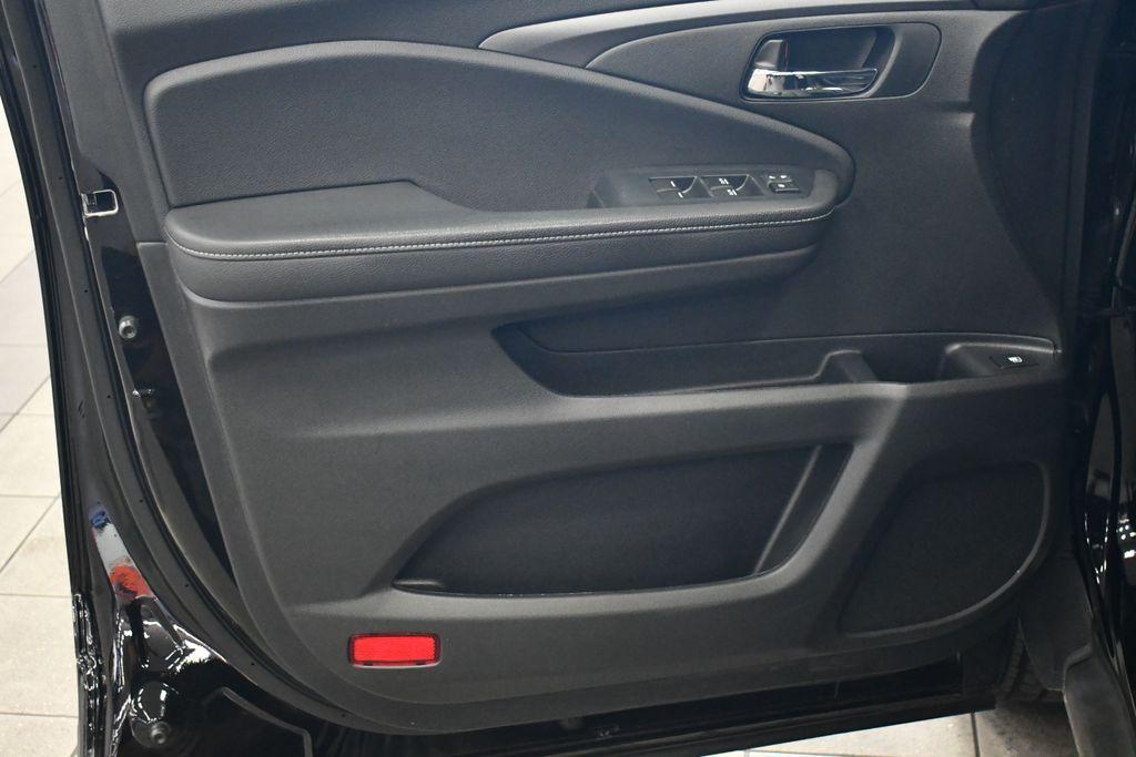 used 2023 Honda Ridgeline car, priced at $31,550