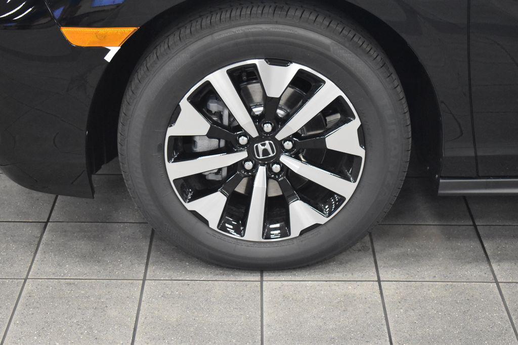 new 2026 Honda Odyssey car, priced at $41,840