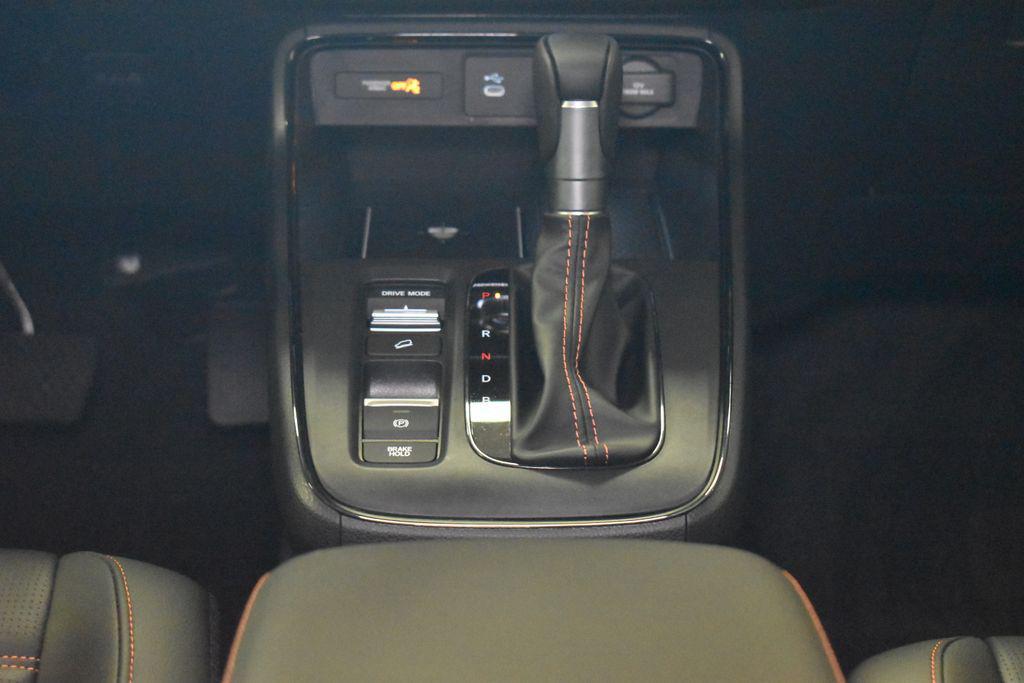 new 2026 Honda CR-V Hybrid car, priced at $41,405