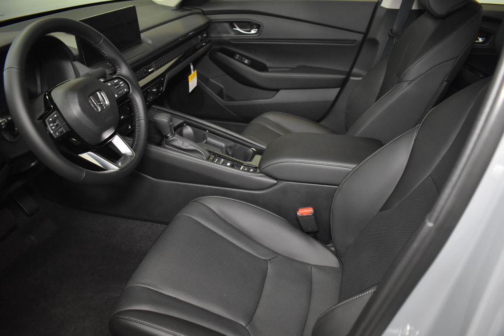 new 2025 Honda Accord Hybrid car, priced at $38,300