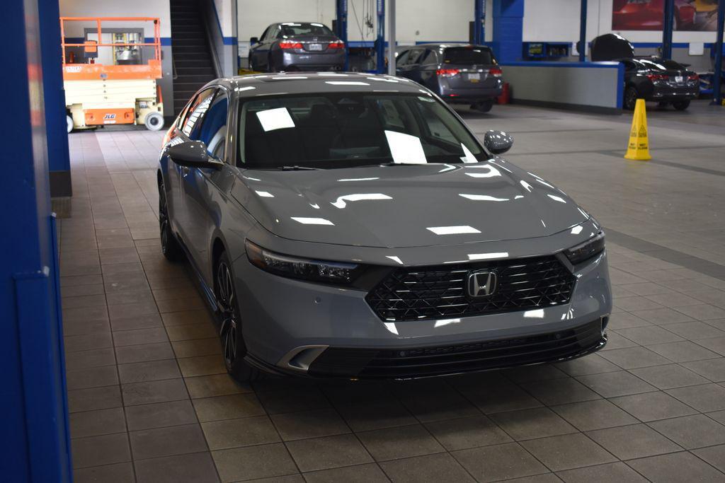 new 2025 Honda Accord Hybrid car, priced at $38,300