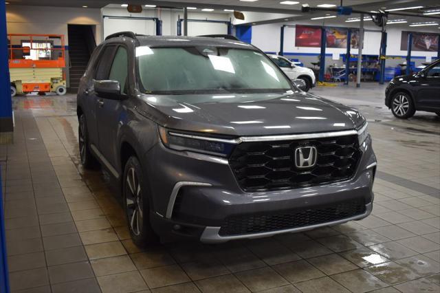 new 2025 Honda Pilot car, priced at $49,495