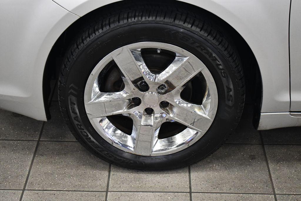 used 2009 Chevrolet Malibu car, priced at $5,950