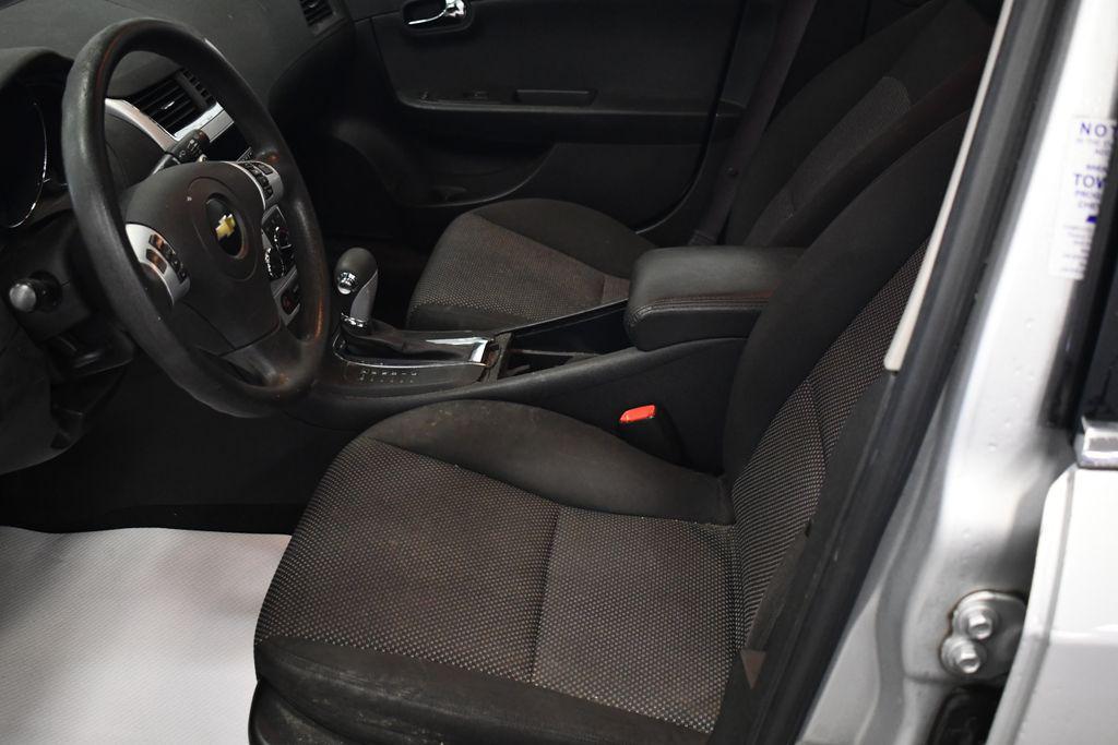 used 2009 Chevrolet Malibu car, priced at $5,950