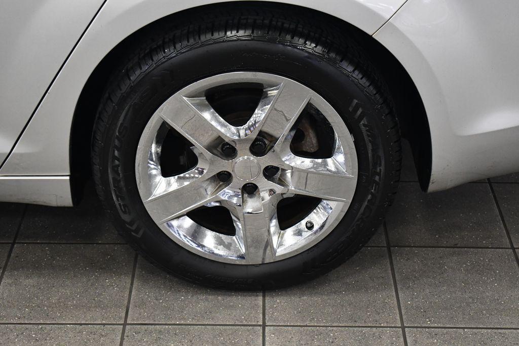 used 2009 Chevrolet Malibu car, priced at $5,950