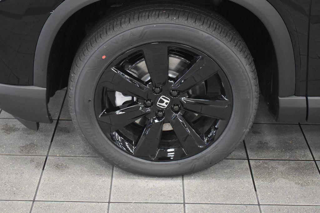 new 2025 Honda Pilot car, priced at $56,075