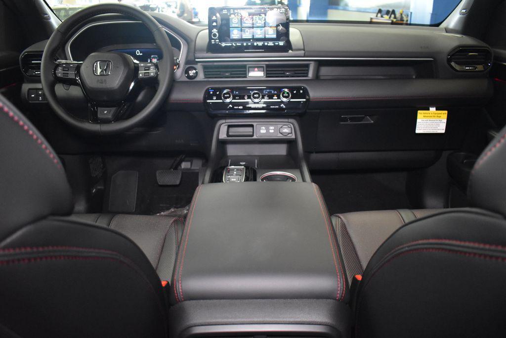 new 2025 Honda Pilot car, priced at $56,075