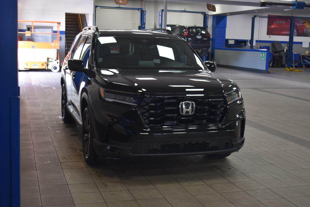 new 2025 Honda Pilot car, priced at $56,075