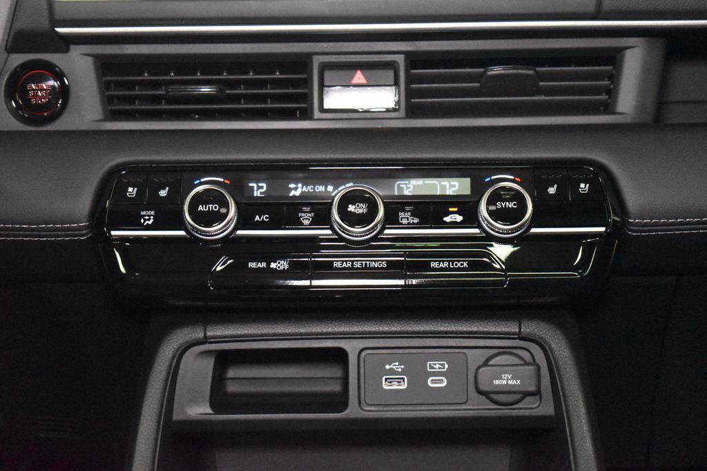 new 2025 Honda Pilot car, priced at $54,575