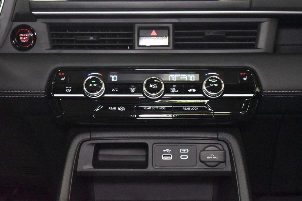 new 2025 Honda Pilot car, priced at $51,550