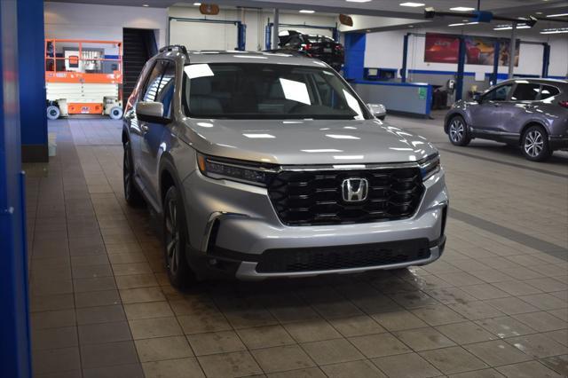 new 2025 Honda Pilot car, priced at $50,995