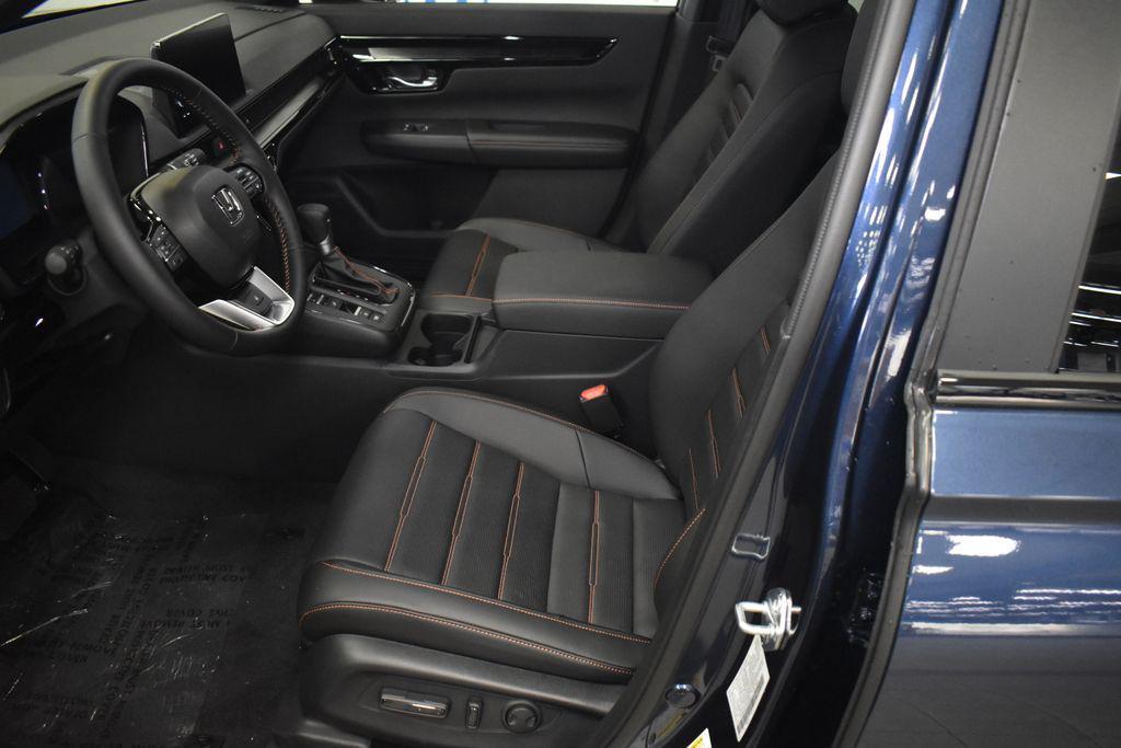 new 2026 Honda CR-V Hybrid car, priced at $40,950