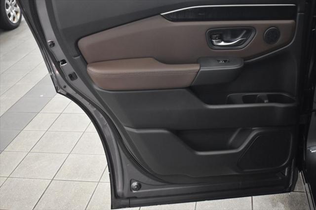 new 2025 Honda Pilot car, priced at $52,530