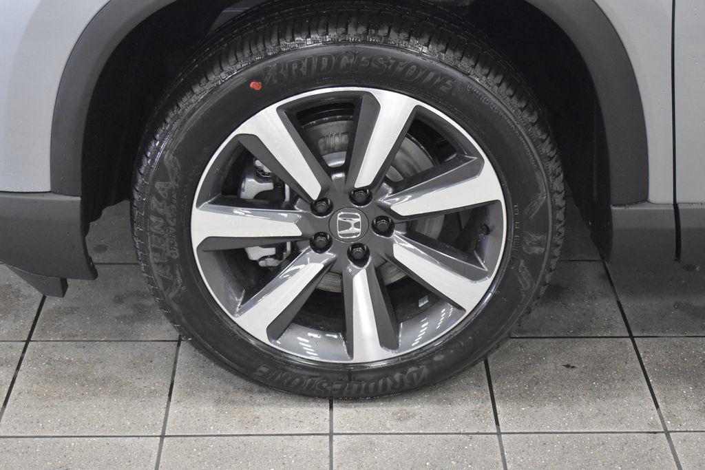 new 2025 Honda Pilot car, priced at $47,545