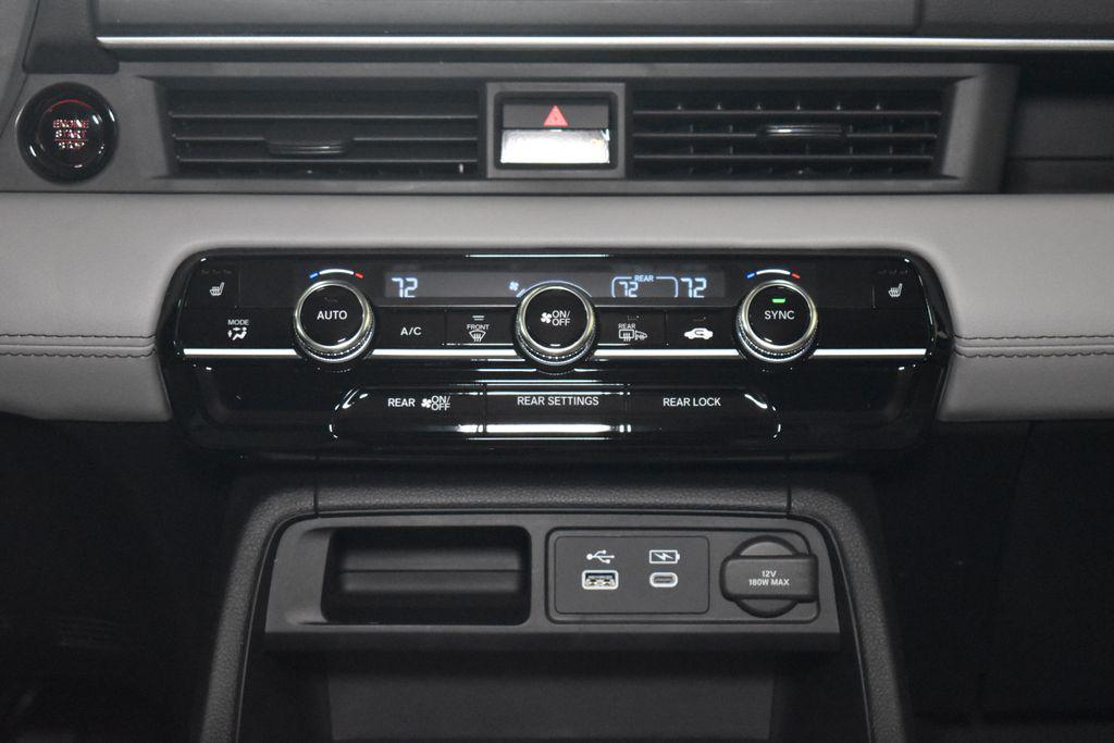 new 2025 Honda Pilot car, priced at $47,545