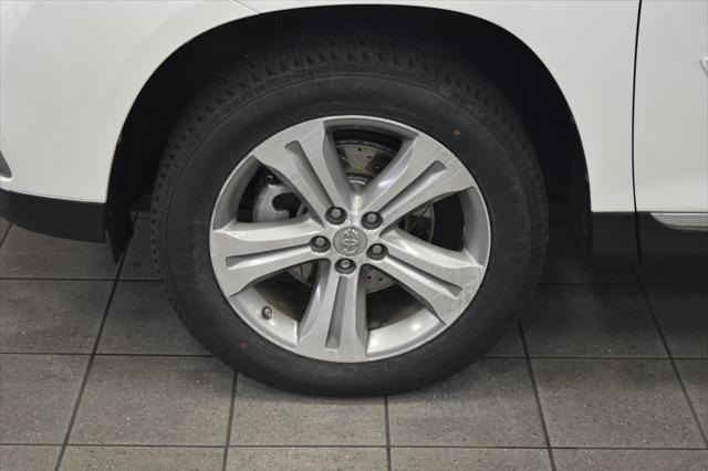 used 2013 Toyota Highlander car, priced at $13,950