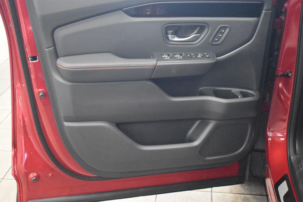 new 2025 Honda Pilot car, priced at $48,500