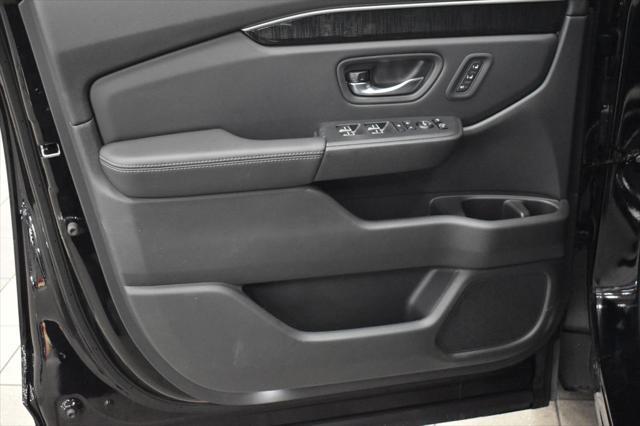 new 2025 Honda Pilot car, priced at $50,780