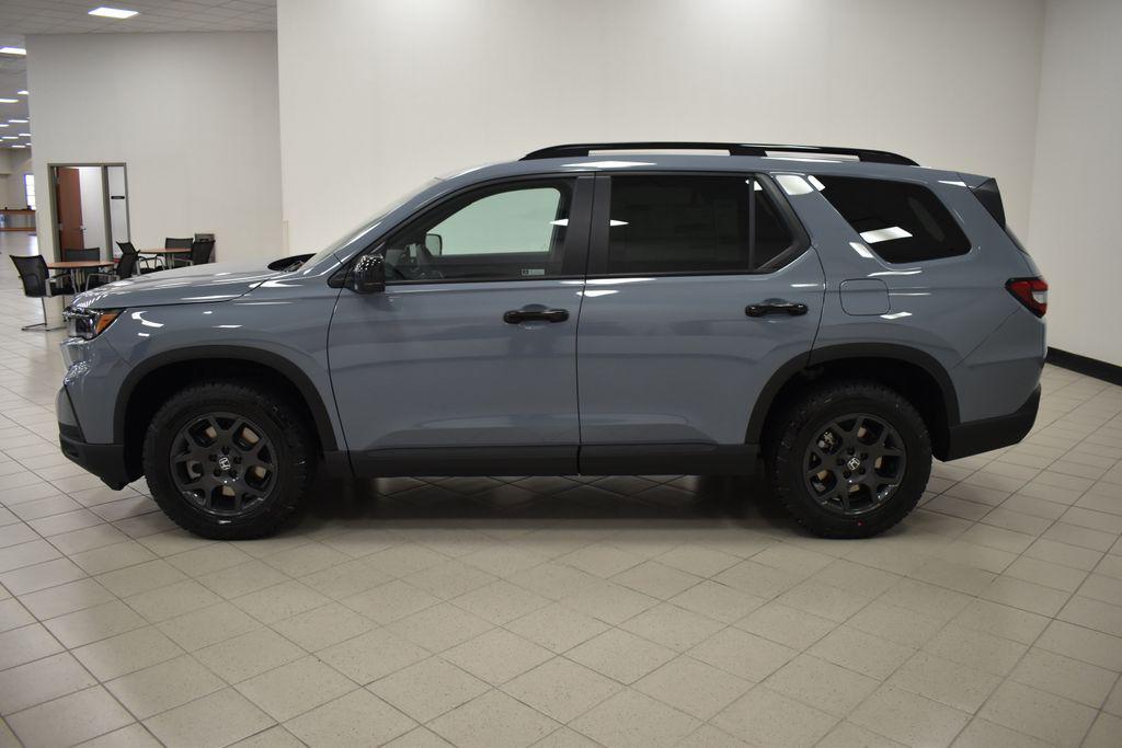 new 2025 Honda Pilot car, priced at $51,350